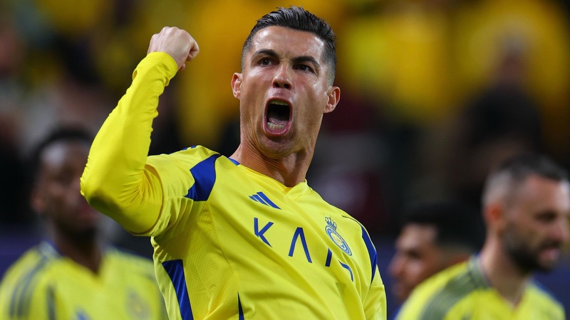 Không bất ngờ khi mà Ronaldo là cầu thủ có lượng fan lớn nhất Không bất ngờ khi mà Ronaldo là cầu thủ có lượng fan lớn nhất