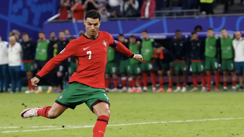 Có lẽ Ronaldo là cầu thủ đá penalty giỏi nhất lịch sử Có lẽ Ronaldo là cầu thủ đá penalty giỏi nhất lịch sử