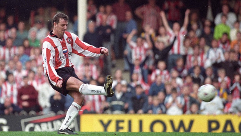 Dù không phải cái tên lớn, nhưng Matt Le Tissier có duy nhất 1 pha sút penalty không thành Dù không phải cái tên lớn, nhưng Matt Le Tissier có duy nhất 1 pha sút penalty không thành